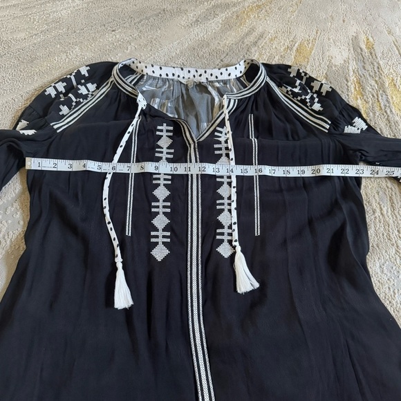 John Mark black white peasant top blouse boho embroidered tassel tie large - Picture 7 of 10